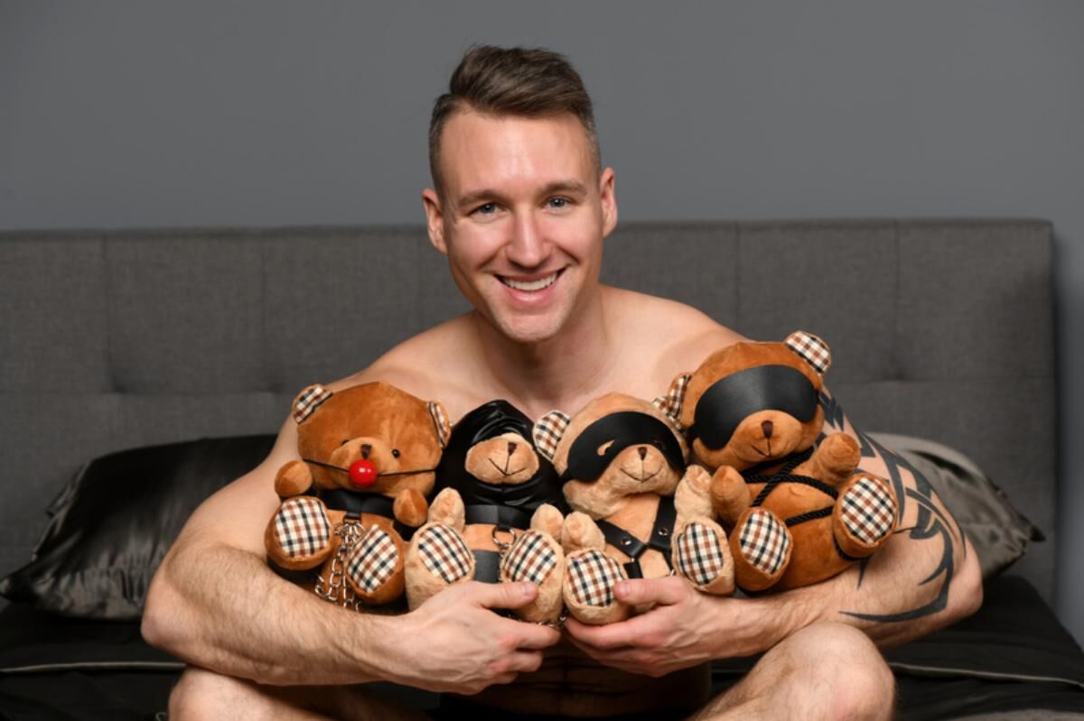 Плюшевий ведмедик HOODED Teddy Bear БДСМ у шкіряному капюшоні з повідцем, 23x16x12 см