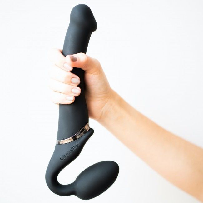 Безремінний страпон з вібрацією Strap-On-Me Vibrating Black M, діаметр 3,8см, пульт ДК, регульований