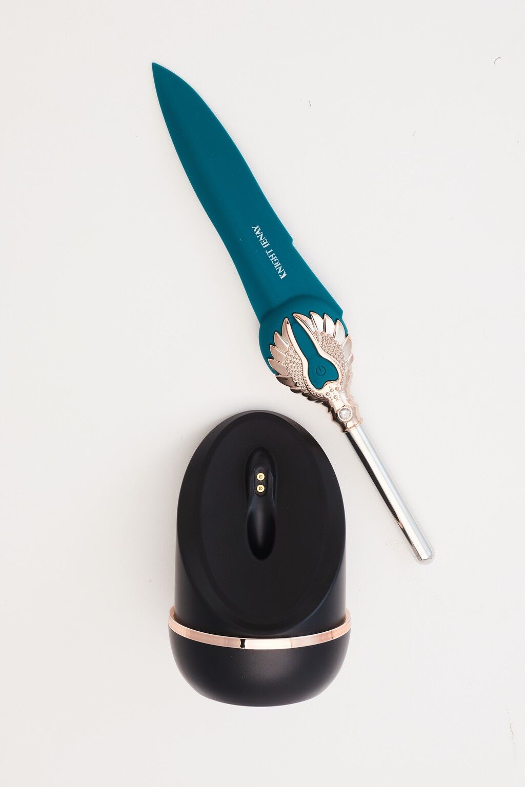 Вишуканий вібратор Knight Jenay FLOWERS & SWORD, маска, стрічка та лубрикант у комплекті