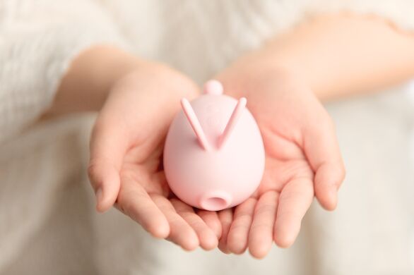 Вакуумный клиторальный стимулятор с вибрацией KISTOY Too Simple Pink