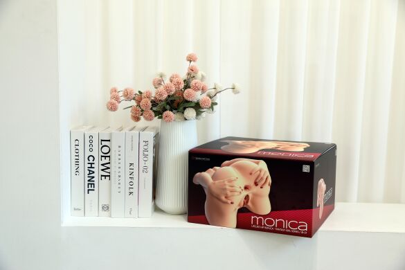 Мастурбатор-попа Naked Factory MONICA, вагина + анус, 2 канала, очень реалистичный, сквозной